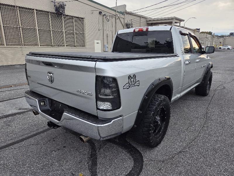 RAM 1500 4WD Crew Cab 149" SLT 2011 RAM 1500 4WD Crew Cab 149" SLT 2011