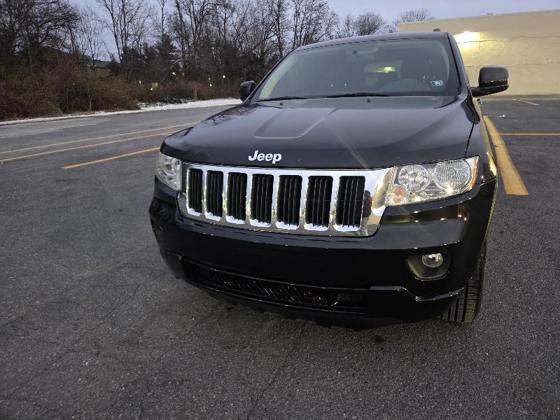 Jeep Grand Cherokee Laredo 4WD 2011