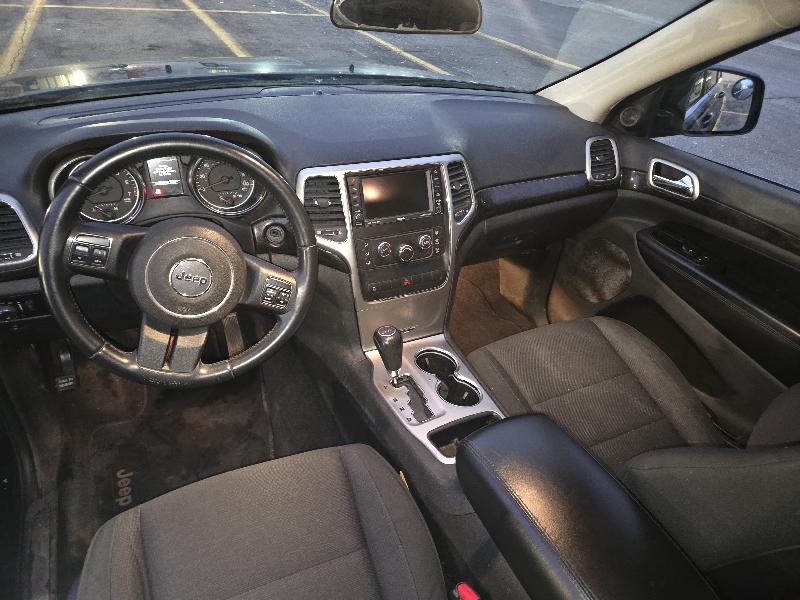 Jeep Grand Cherokee Laredo 4WD 2011