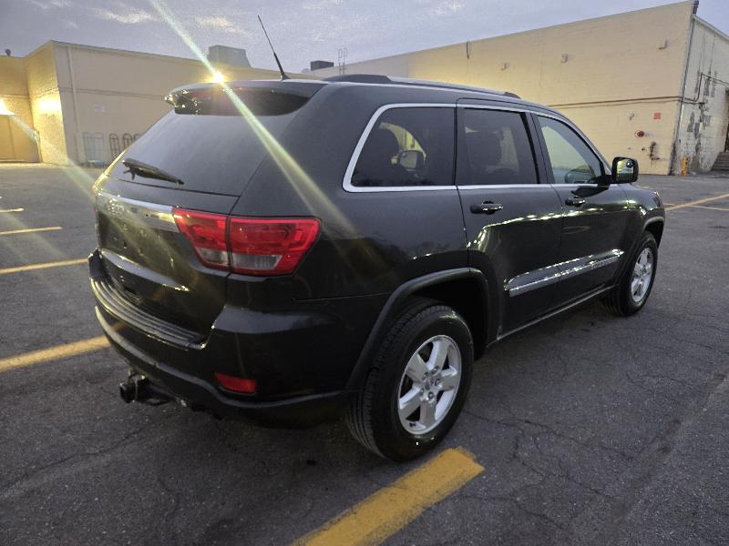 Jeep Grand Cherokee Laredo 4WD 2011