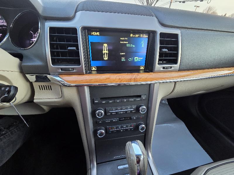 Lincoln MKZ AWD 2010