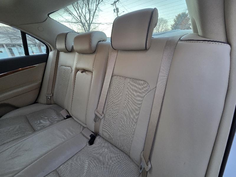 Lincoln MKZ AWD 2010