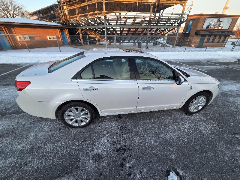 Lincoln MKZ AWD 2010