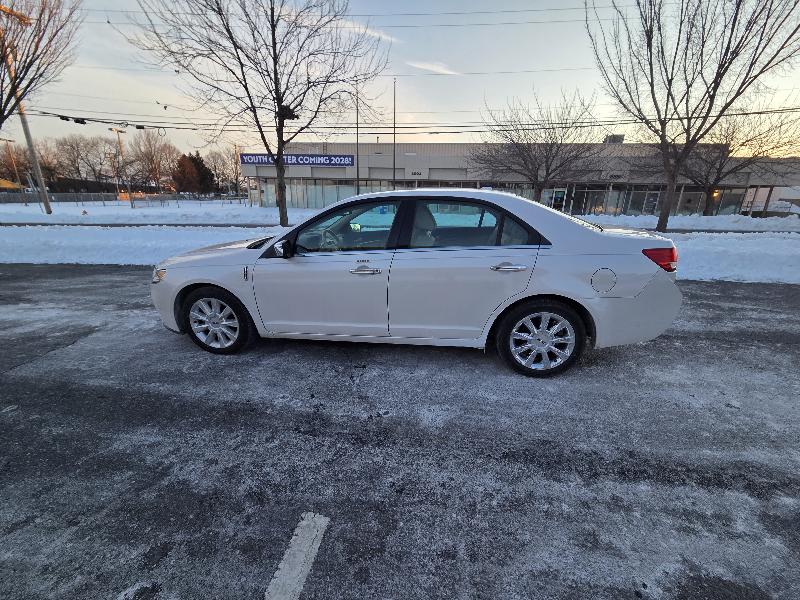 Lincoln MKZ AWD 2010