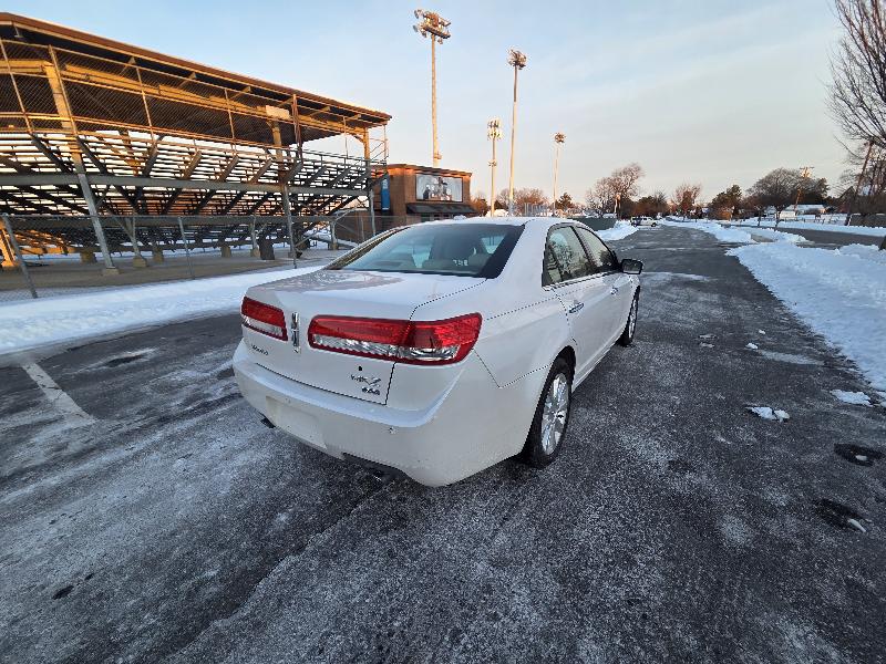 Lincoln MKZ AWD 2010