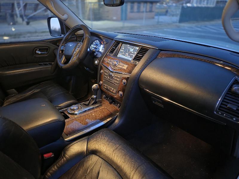 Infiniti QX56 4WD 2011