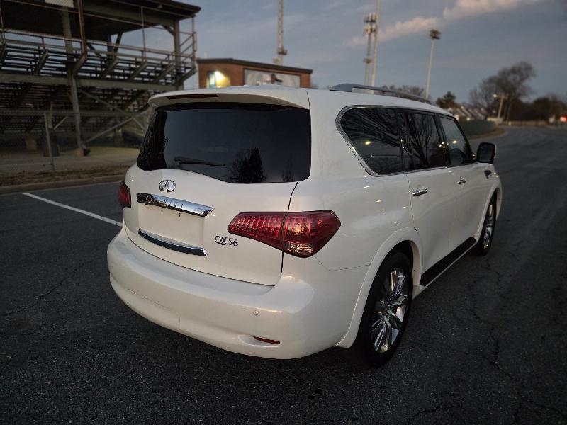 Infiniti QX56 4WD 2011
