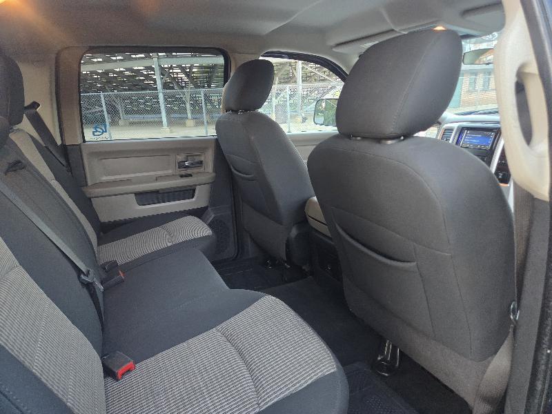 RAM 1500 Big Horn 4x4 Crew Cab 5'7" Box 2011