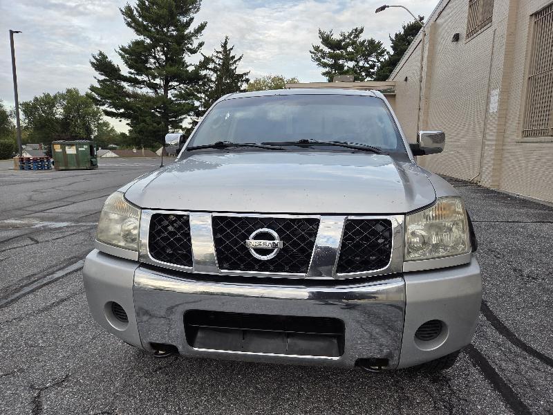 Nissan Titan XE Crew Cab 4WD 2004