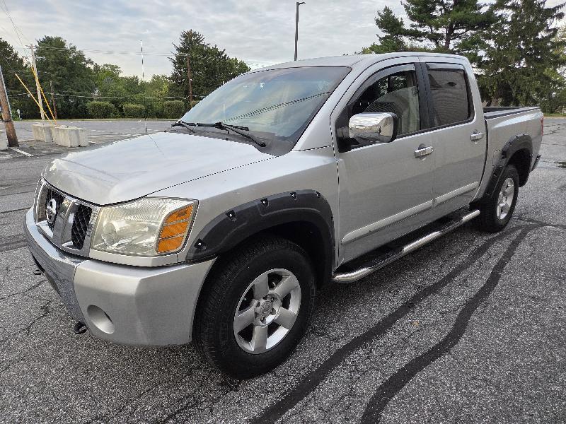 Nissan Titan XE Crew Cab 4WD 2004