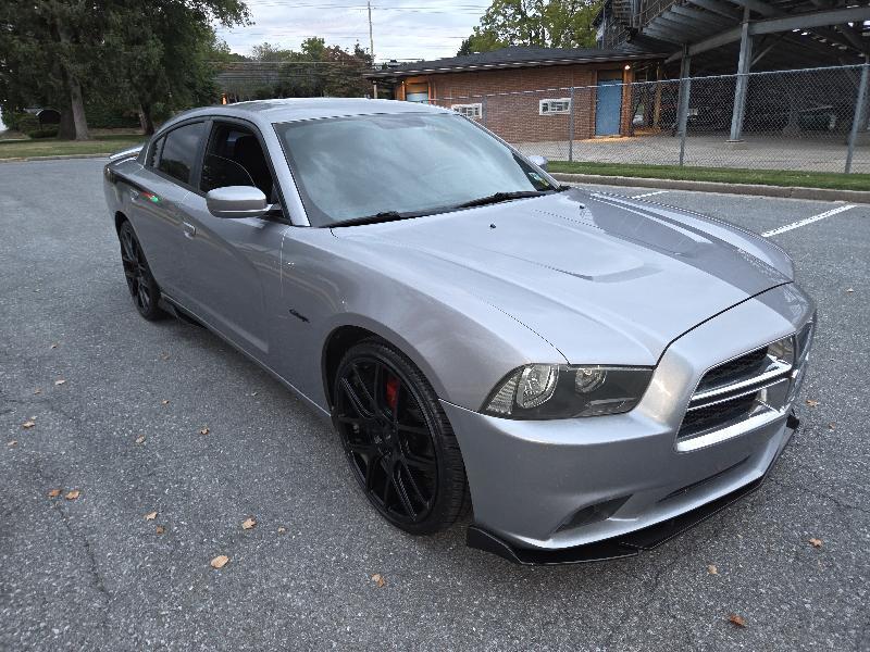 Dodge Charger SE 2013