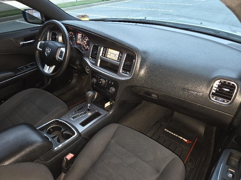 Dodge Charger SE 2013