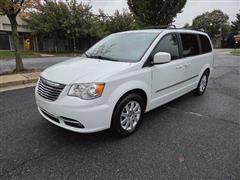 2016 Chrysler Town & Country 