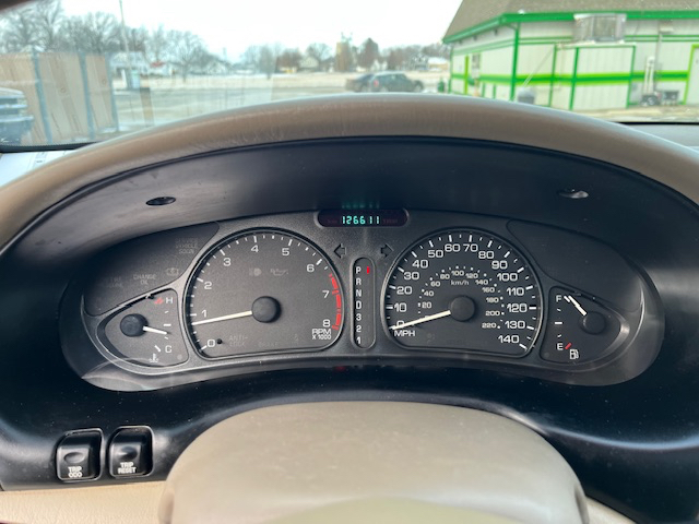 Oldsmobile Intrigue GL Sedan 2002