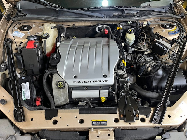 Oldsmobile Intrigue GL Sedan 2002