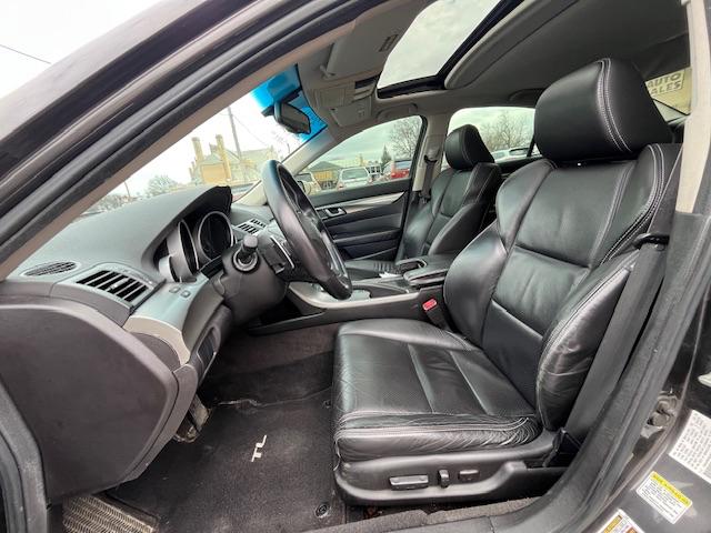 Acura TL 5-Speed AT SH-AWD with Tech Package 2009