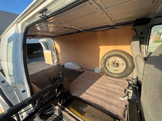 Ford Econoline E-250 2007