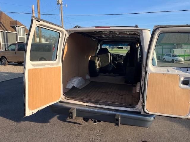 Ford Econoline E-250 2007
