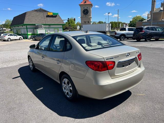 Hyundai Elantra SE 2010