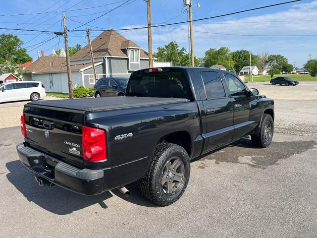 Dodge Dakota SLT Crew Cab 4WD 2011