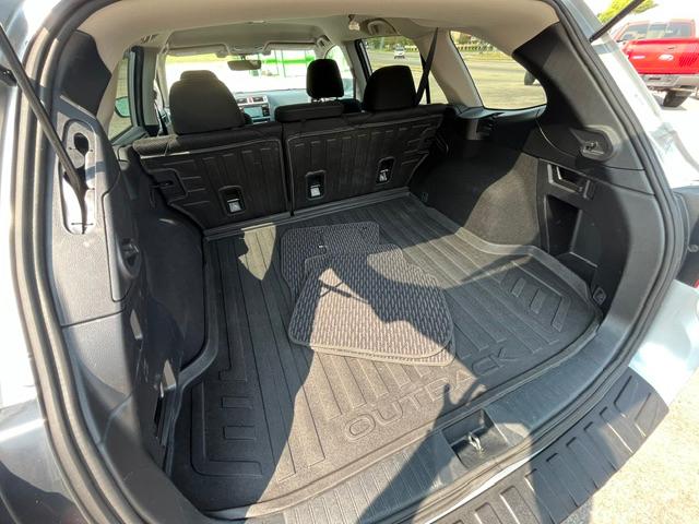 2017 Subaru Outback Premium - Photo 15