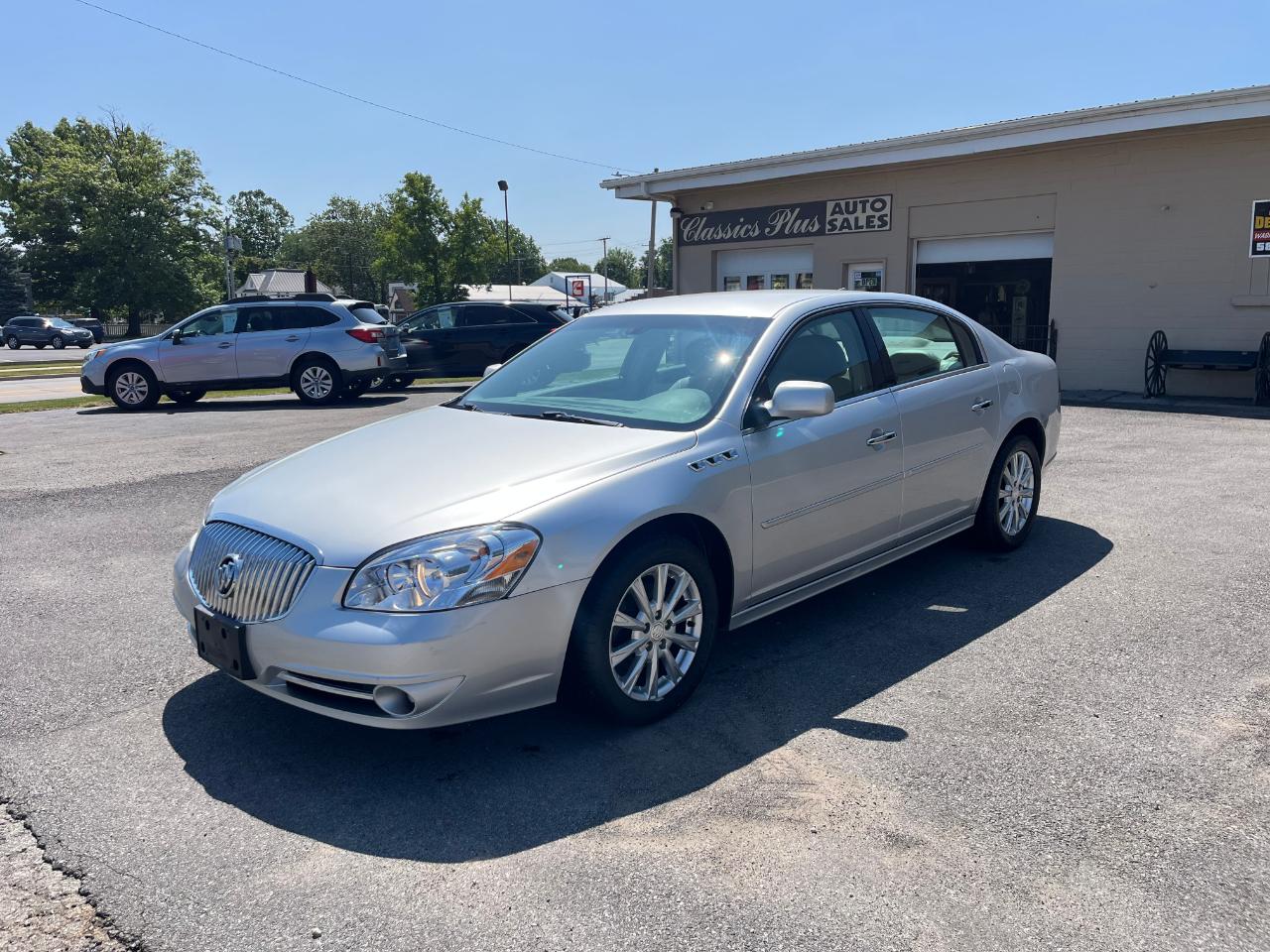 Buick Lucerne CXL 2011