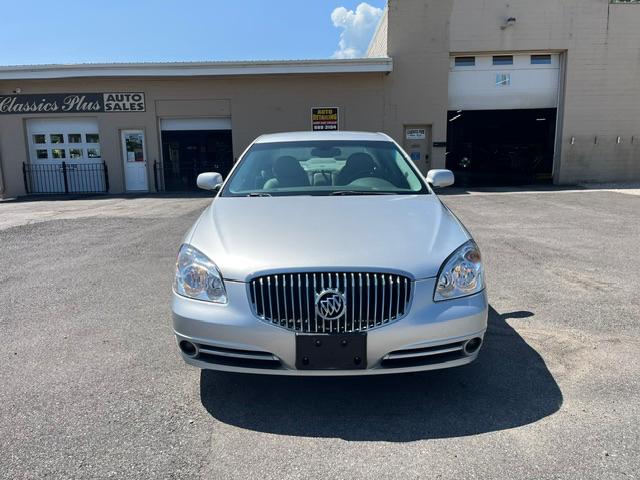 Buick Lucerne CXL 2011