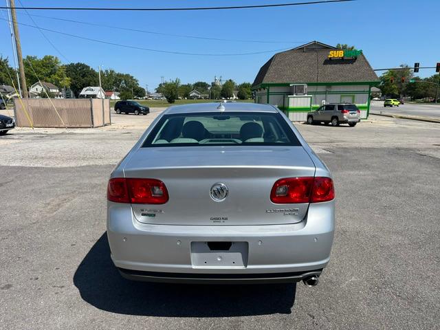Buick Lucerne CXL 2011