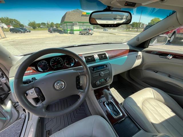 Buick Lucerne CXL 2011