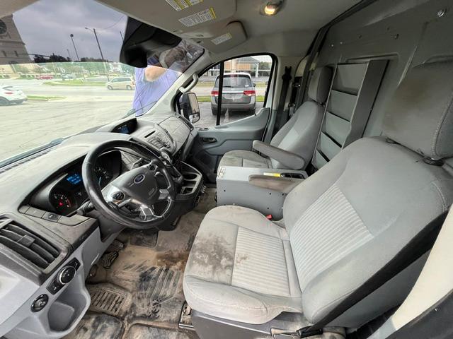 Ford Transit 150 Van Low Roof 60/40 Pass. 148-in. WB 2015