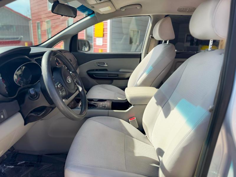Kia Sedona LX 2016