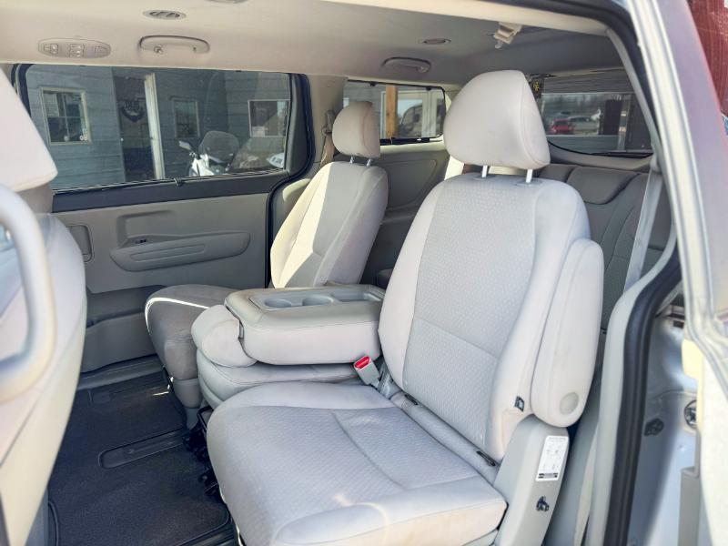 Kia Sedona LX 2016