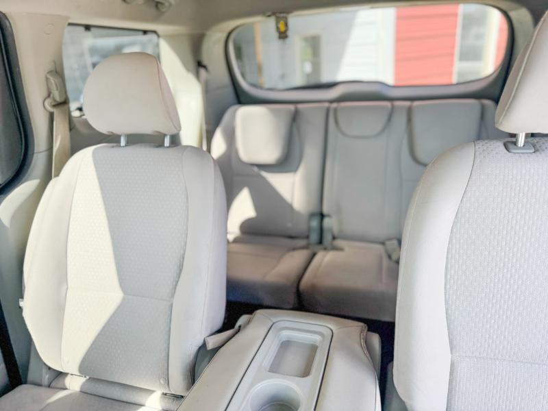 Kia Sedona LX 2016