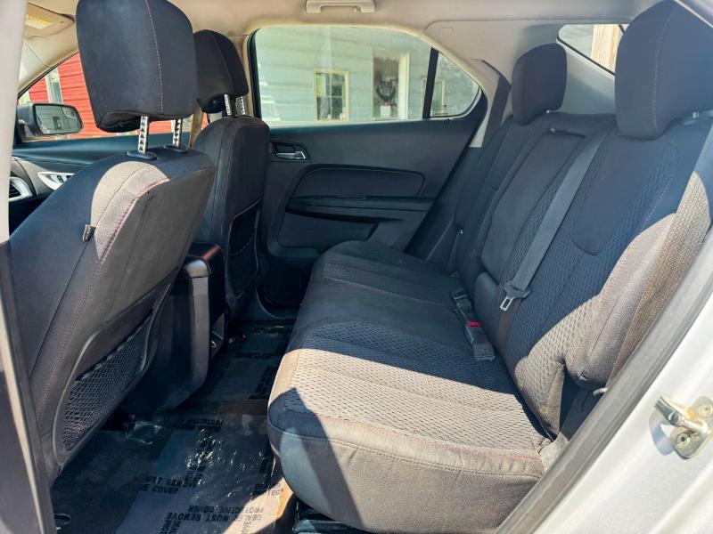 Chevrolet Equinox LS 2WD 2012