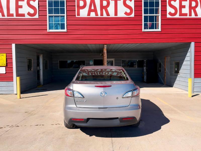 Mazda MAZDA3 i Touring 4-door 2010