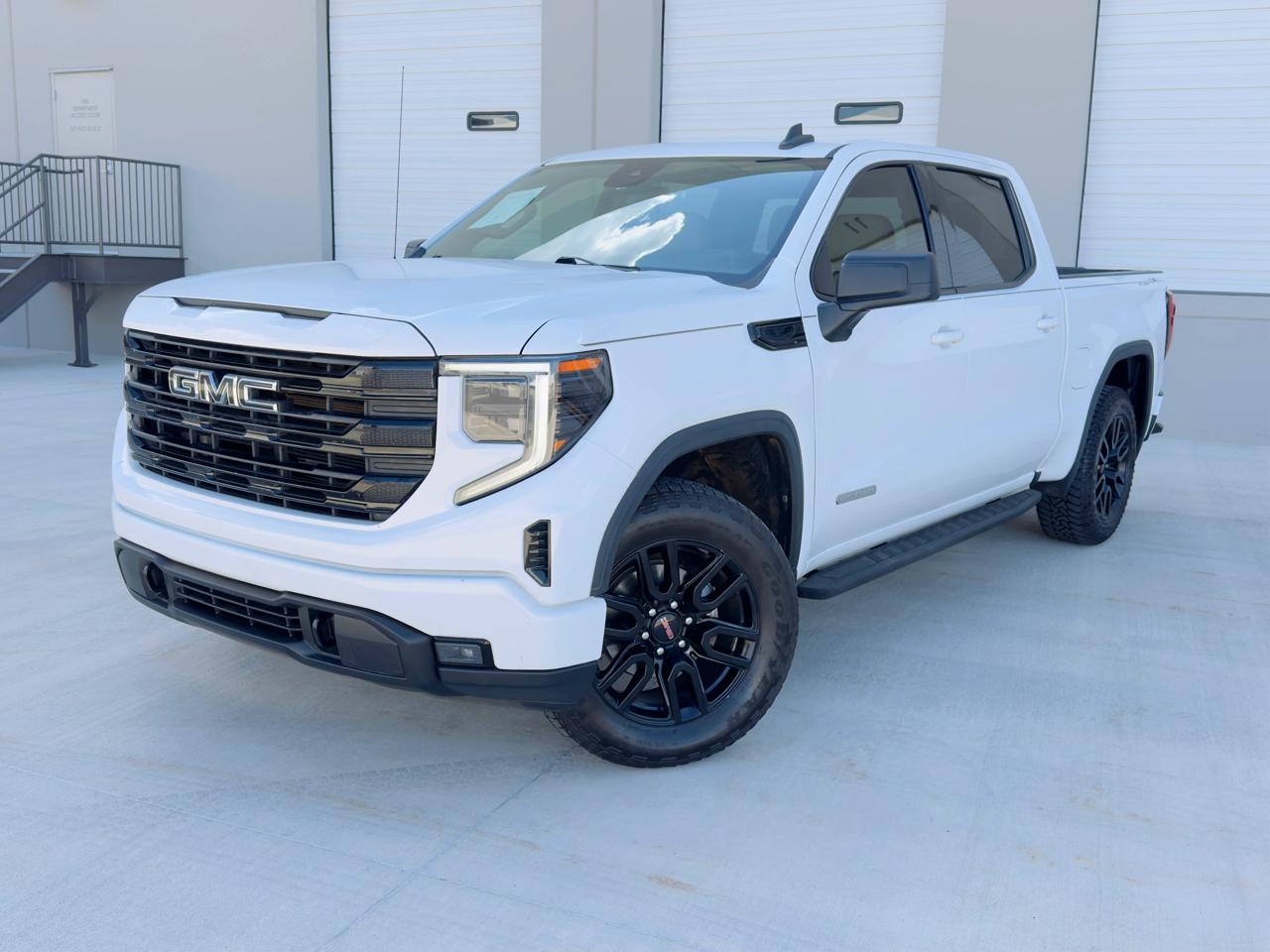 2022 GMC Sierra 1500 Elevation Crew Cab 4WD