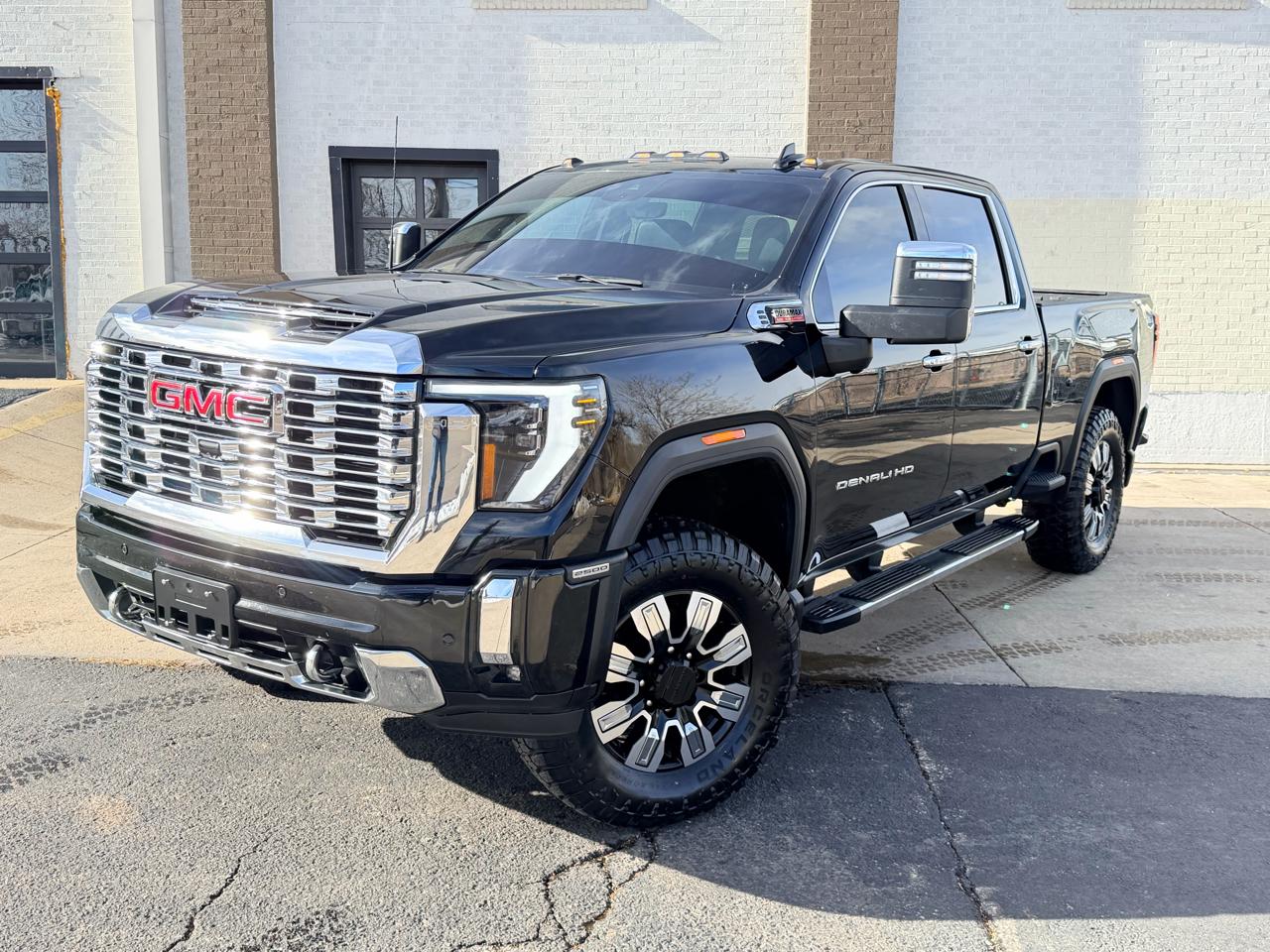 2024 GMC Sierra 2500HD Denali Crew Cab 4WD SB