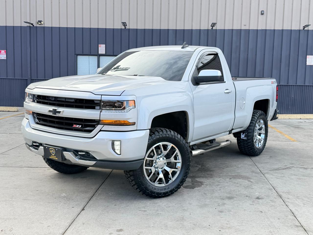2017 Chevrolet Silverado 1500 LT Short Box 4WD