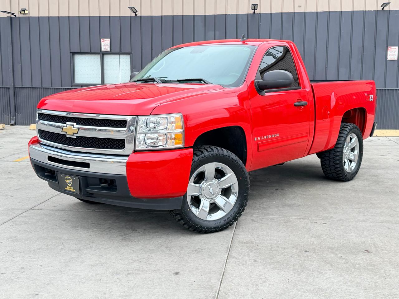 2009 Chevrolet Silverado 1500 Regular Cab Short Bed 4WD