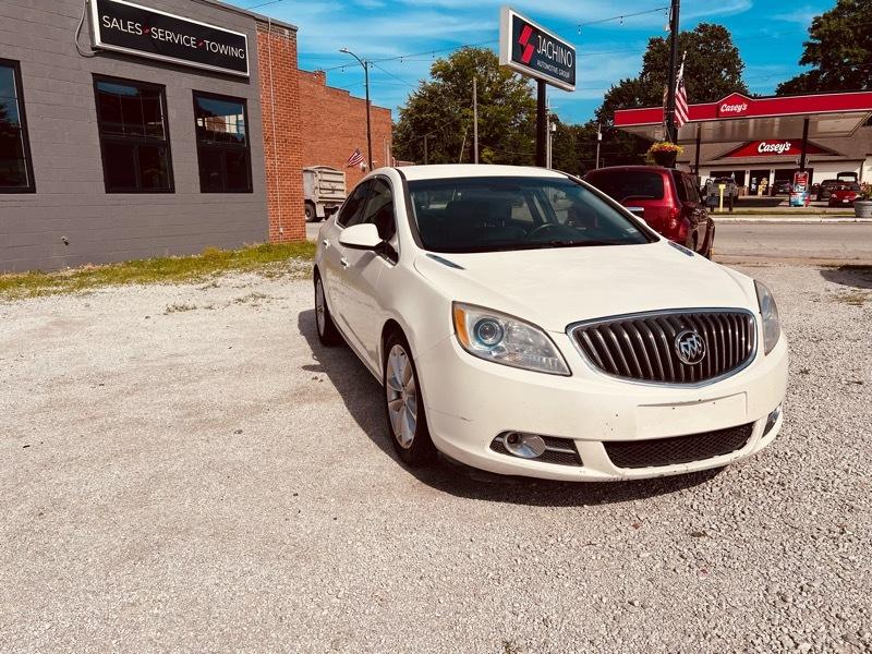 Buick Verano Base 2012