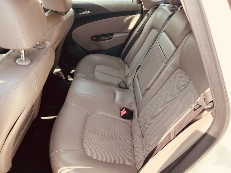 Buick Verano Base 2012