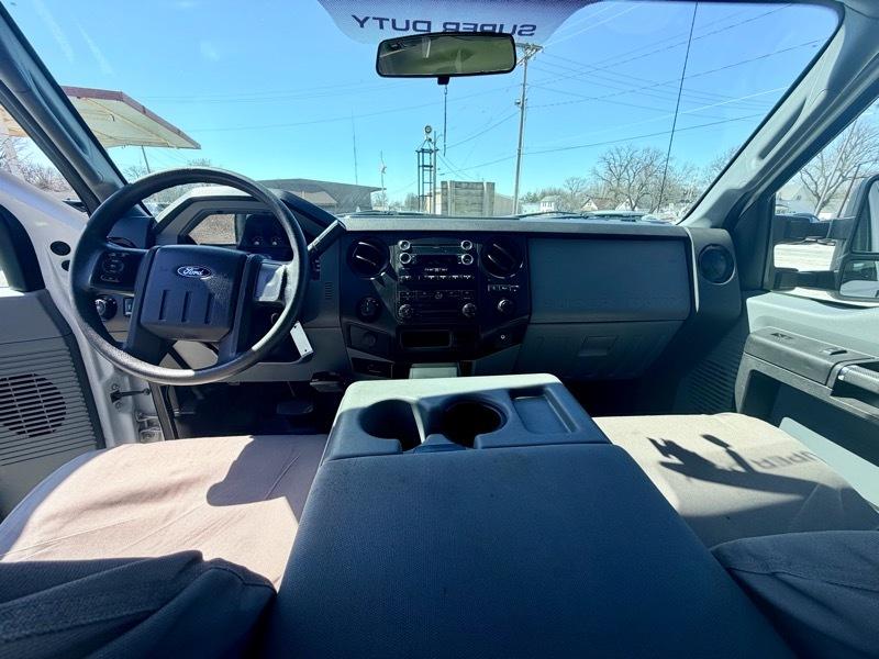 Ford F-250 SD XL SuperCab 4WD 2016