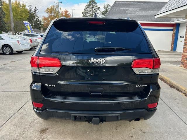 Jeep Grand Cherokee Laredo 4WD 2016 Jeep Grand Cherokee Laredo 4WD 2016