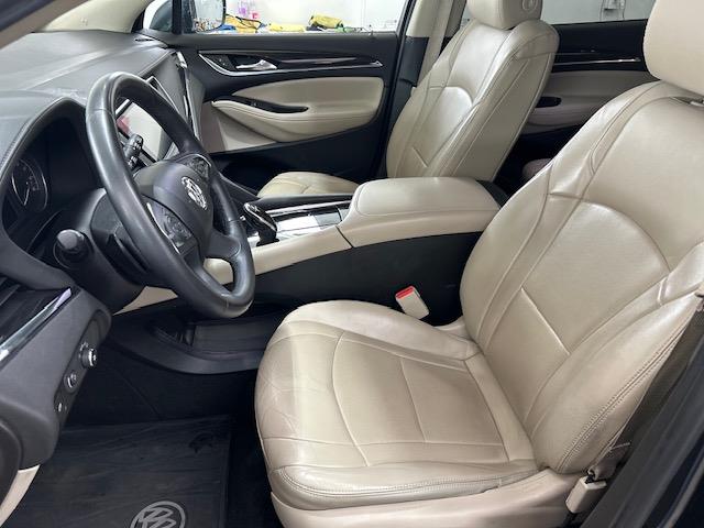 Buick Enclave Essence FWD 2018