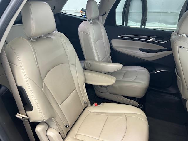 Buick Enclave Essence FWD 2018