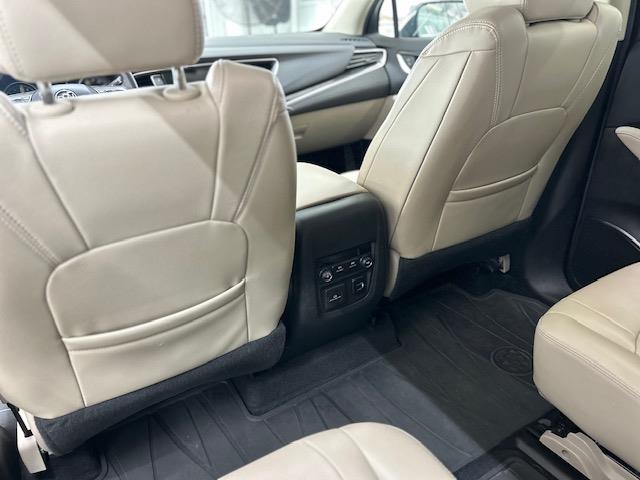 Buick Enclave Essence FWD 2018
