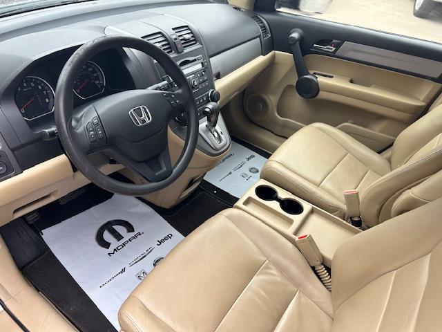 Honda CR-V SE 4WD 5-Speed AT 2011