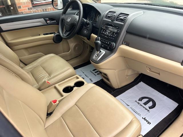 Honda CR-V SE 4WD 5-Speed AT 2011