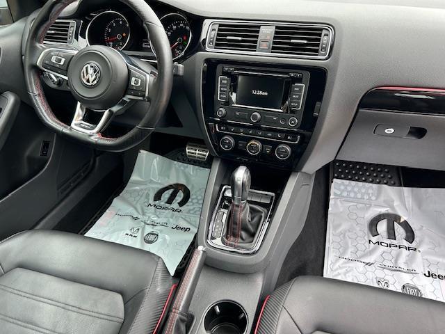 Volkswagen Jetta GLI SEL 6A 2015