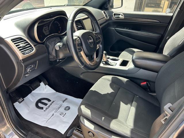 Jeep Grand Cherokee Laredo 4WD 2016